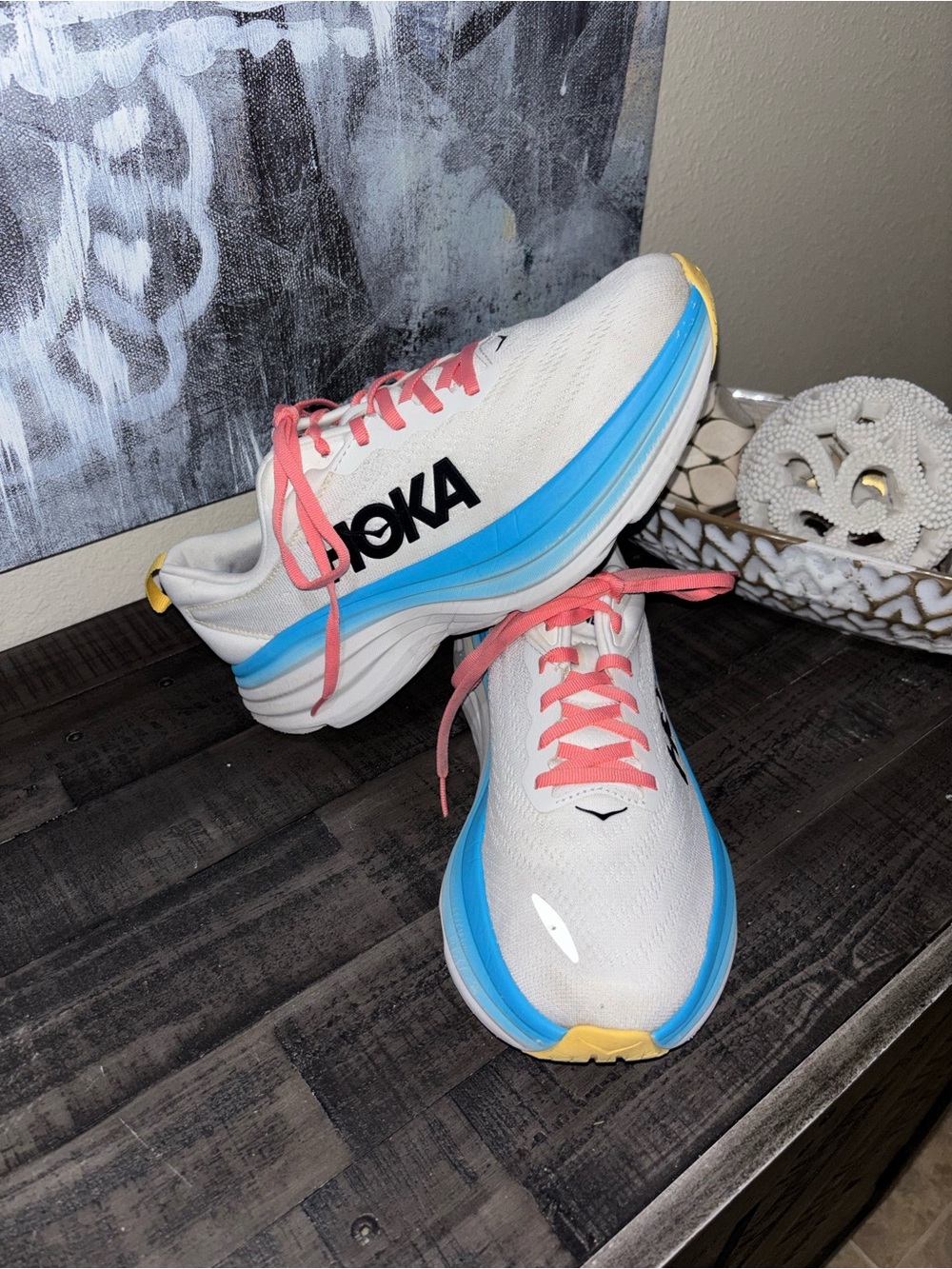 Hoka Bondi 8 running shoes WONENS SZ 10.5